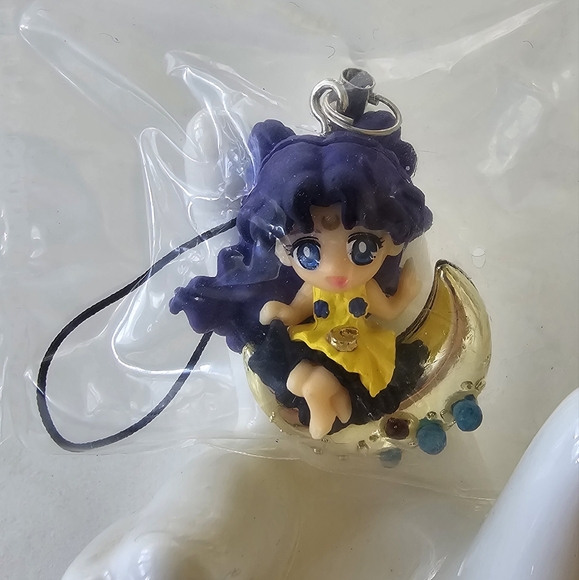 πββ¬ Human Luna Twinkle Dolly Charm Keychain - Picture 2 of 5